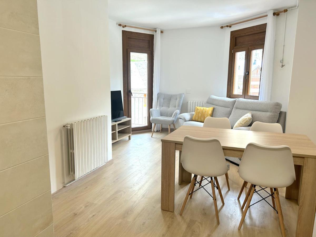 Apartament Comfortable Amb Vistes I Centric By Rural D'Aneu Esterri d'Àneu Kültér fotó